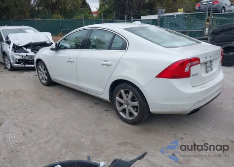 2016 Volvo S60 T5 Premier из США, поврежденный, VIN YV1612TK1G2396786